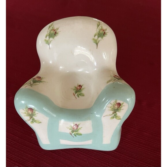 Vintage Frizzell Kitschy Chair Shaker 4-Holes Figurine Decor Polly Frizzell 86 - Picture 1 of 6